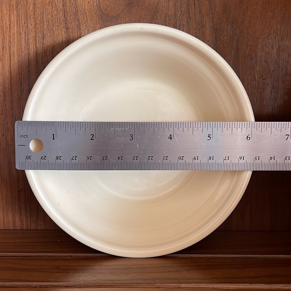 FIESTA 6” Small Pie Baker in Ivory- Retired color! - Picture 6 of 6